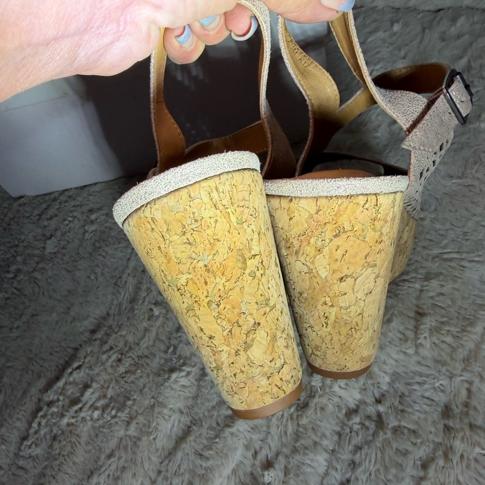 NWOT Italian Leather Wedge Sandals - Picture 6 of 10